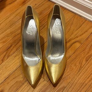 D&G Shimmering Gold Heels